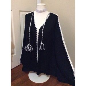 ⭐️NWT⭐️ Brand New! Boho Chic Sweater Top size M/L